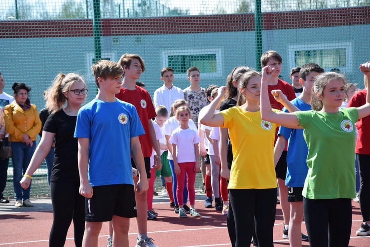 Poświęcenie kompleksu sportowego w Międzyborowie