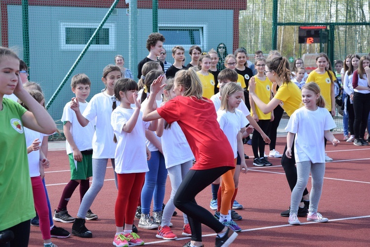 Poświęcenie kompleksu sportowego w Międzyborowie