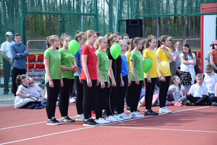 Poświęcenie kompleksu sportowego w Międzyborowie