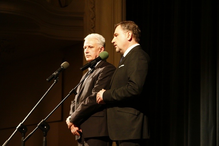 Spektakl "Popiełuszko" i wizyta wicepremier Beaty Szydło w Zabrzu