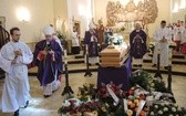 Pogrzeb śp. ks. prałata Józefa Śliża w Wapienicy