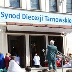 Inauguracja synodu. Nabożeństwo i procesja