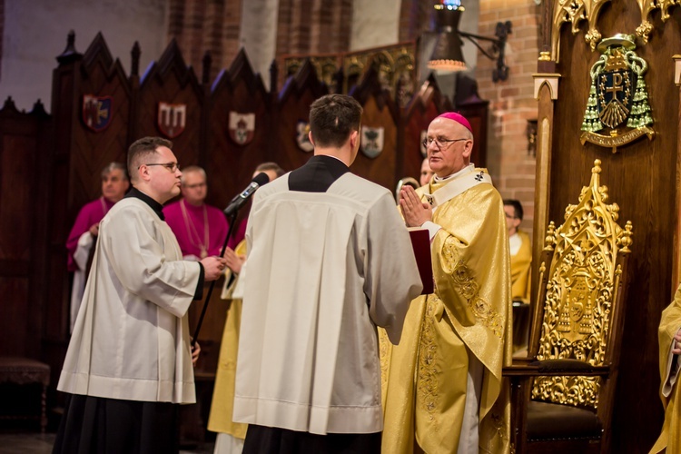 Święcenia bp. Janusza Ostrowskiego w Olsztynie