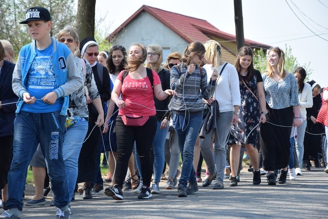 Pielgrzymka ze Roszkowej Woli do Żdar