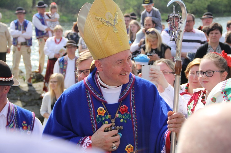 Msza św. na rozpoczęcie sezonu flisackiego