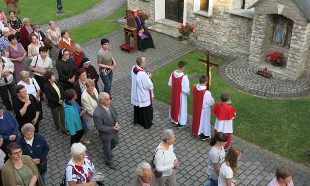 Czuwania w Hałcnowie