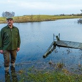 Antoni Łanczkowski jest odławiaczem bobrów i jedynym w Polsce strażnikiem bobrowym.