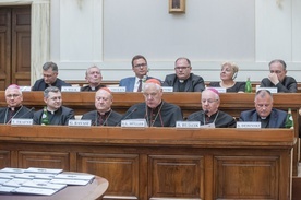 Sesja naukowa w Papieskiej Akademii Nauk i "Oblicze" Mądzika