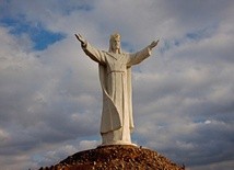 Z figury Chrystusa Króla w Świebodzinie zostaną zdemontowane anteny