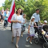 Ulicami naszych miast znów przejdą rodzinne korowody.