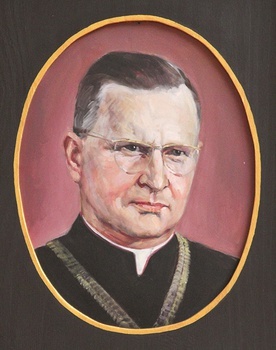 Portret wieloletniego dyrektora Muzeum Diecezjalnego w Płocku.