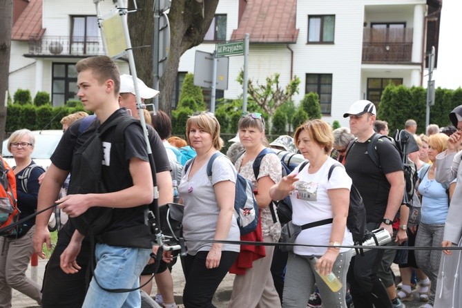 6. pielgrzymka do Bożego Miłosierdzia wyruszyła z Hałcnowa