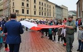 Bicie rekordu długości flagi narodowej Kraków 2018 - cz. 1