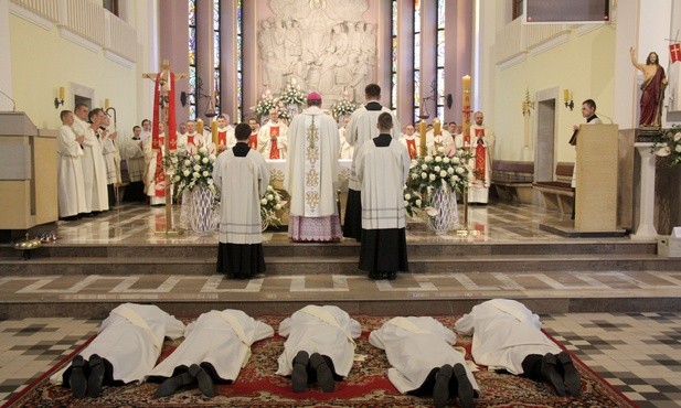 Modlitwa przed udzieleniem święceń prezbiteratu