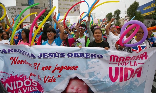 Peru: 800 tys. osób na marszu w obronie życia