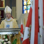 Jubileuszowej Mszy św. przewodniczył bp Józef Guzek, biskup polowy Wojska Polskiego