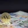 Bitcoin jest najbardziej znaną i rozpoznawalną spośród kilkuset istniejących kryptowalut.