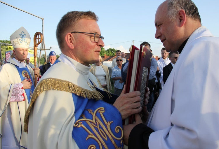 Maryja w gościnie w Miedzeszynie