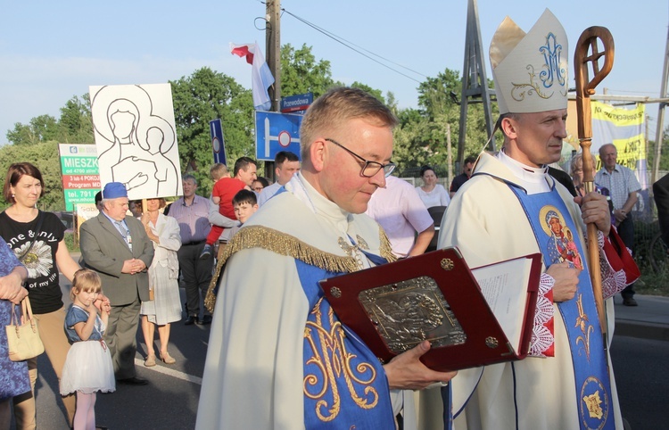 Maryja w gościnie w Miedzeszynie