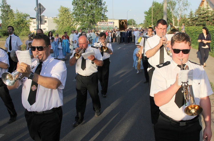 Maryja w gościnie w Miedzeszynie