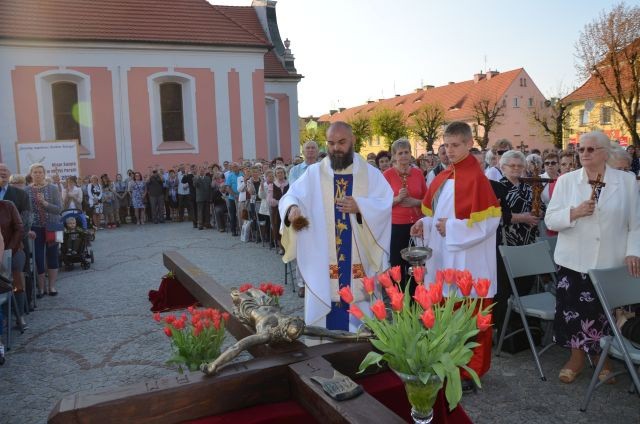 Zwyciężymy, Chryste, przez Twój Krzyż