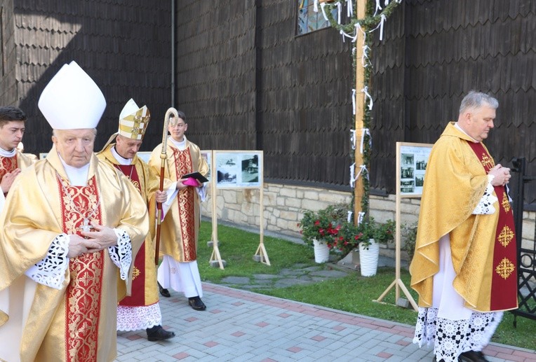 Poświęcenie kościoła i ołtarza w Żabnicy