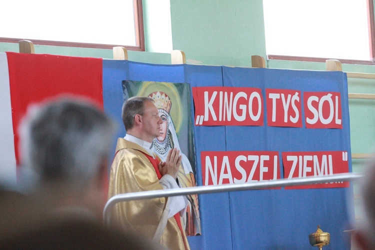 Sztandar św. Kingi w Książnicach