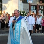 Procesja z figurą Matki Bożej Fatimskiej ulicami Gorzowa Wlkp.