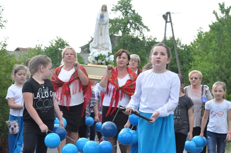 Procesja fatimska w Zawadzie Uszewskiej