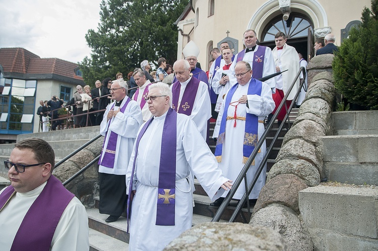 Pogrzeb ks. Cychowskiego cz. 2