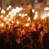 Droga Światła przeszła sprzed katedry wawelskiej na Skałkę.  
9.05.2018 Kraków