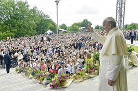 Franciszek jest pierwszym papieżem, który spotkał się z mieszkańcami Loppiano w ich mieście.