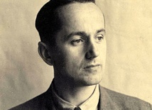 Żelazne nerwy oraz analityczny umysł pozwoliły Kazimierzowi Moczarskiemu stworzyć „Rozmowy z katem”.