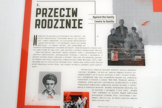Wystawa "100 lat komunizmu - zbrodnia bez kary"