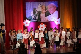 Przedszkolaki o papieżu 