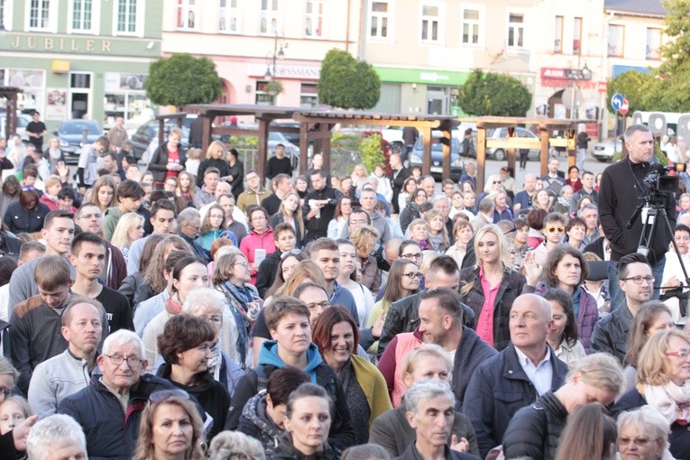 Pięćdziesiątnica w Skierniewicach