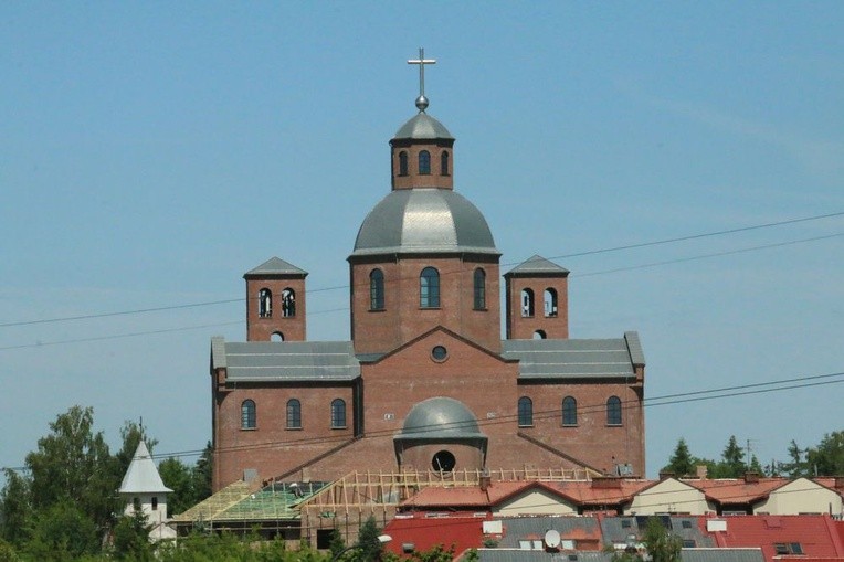 Budujący się kościół przy ulicy Nałęczowskiej