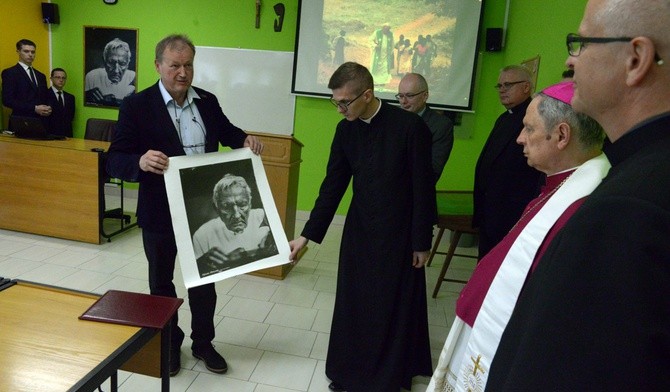Doktor Lech Lipiec, przyjaciel zmarłego misjonarza, przekazał zrobione przez siebie jego ostatnie zdjęcie