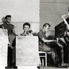 Koncert zespołu jazzowego Melomani w Ustroniu Morskim w 1958 r. Krzysztof Komeda przy pianinie.