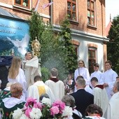 Szczęśliwi i Boże łowy na ulicach Milówki