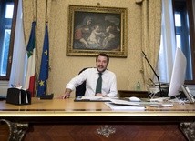 Nowy szef MSW Włoch: Nielegalni imigranci muszą pakować walizki