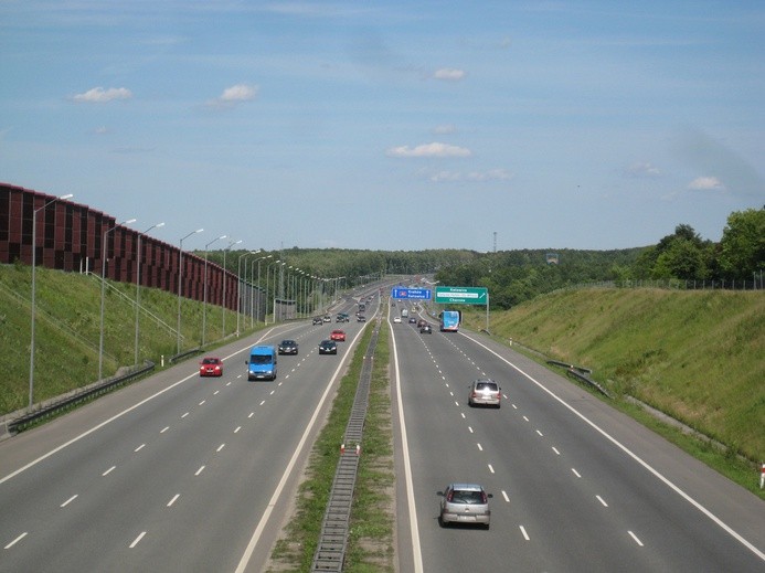 Awaryjne lądowanie awionetki na autostradzie A4