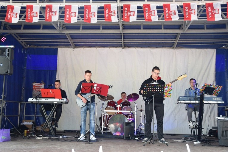 Festyn parafialny w Skierniewicach