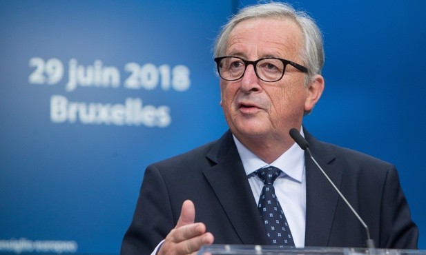 Juncker: Nie ma formalnej decyzji ws. procedury naruszeniowej wobec Polski