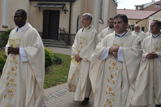 Święcenia kapłańskie w Przecławiu