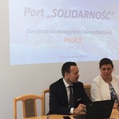 ◄	Prezentacja korzyści płynących z projektu Port „Solidarność” podczas briefingu zorganizowanego przez radną Wiolettę Kulpę.