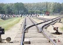 Rampa obozowa w byłym niemieckim nazistowskim obozie zagłady obozie zagłady KL Auschwitz-Birkenau