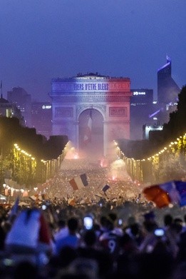 Media we Francji: Nadszedł dzień chwały