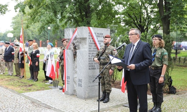 Przemawia wiceprezydent Waldemar Jędrusiński