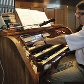 – Instrument składa się z ponad 2700 piszczałek metalowych i drewnianych – mówi Mariusz Ryś.